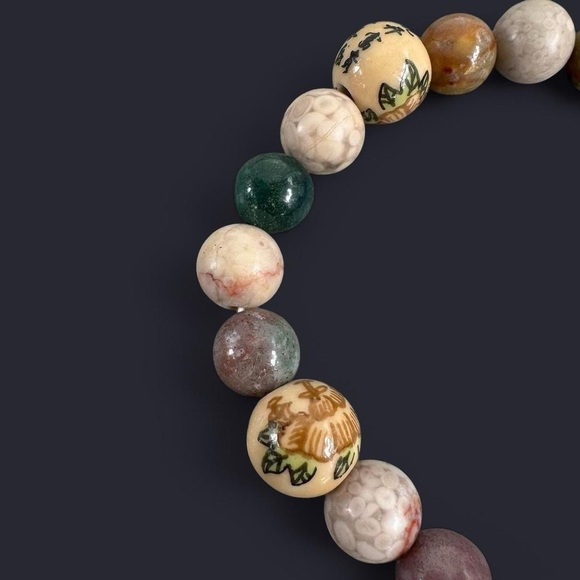 Japanese Charm Gemstone Bead Bracelet - Picture 5 of 7